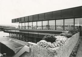 Architecture. Meyrin. Bâtiment administratif et laboratoire pour Hewlett & Packard, rue du Bo...
