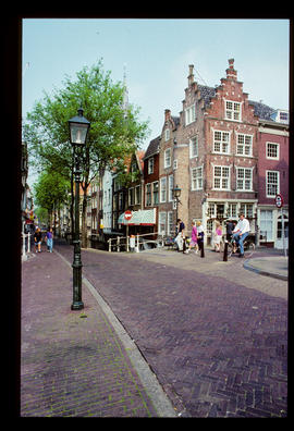 Delft: diapositive